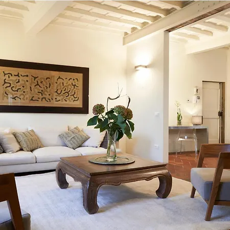 Ponte Vecchio Flat Overlooking Piazza Della Passera * Florens